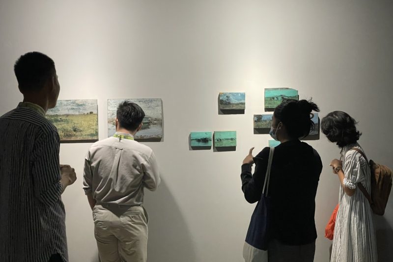 Exhibition Outing with gấu thiên thể