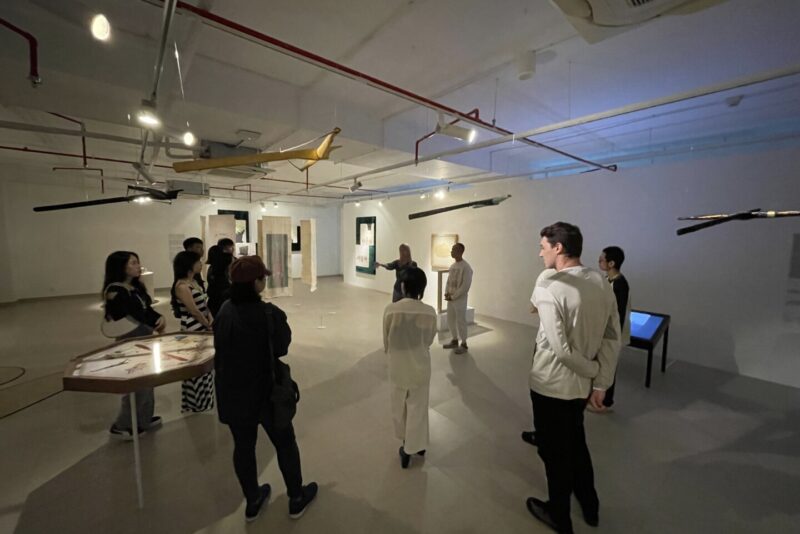 Curatorial tour with Thái Hà & Nhat Q. Vo – ‘Rhyming Gestures’