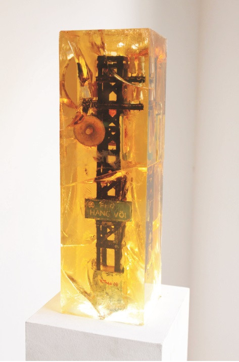 <em></noscript>Power Pole Fossil</em>